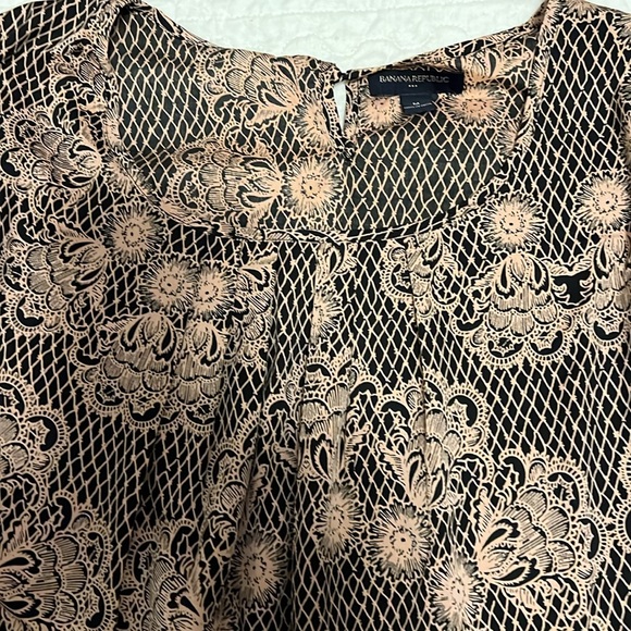 Banana Republic blouse - Picture 2 of 6